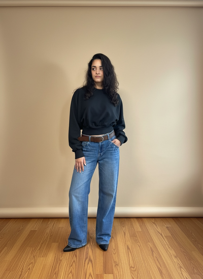 Cropped Crewneck Sweatshirt – Black